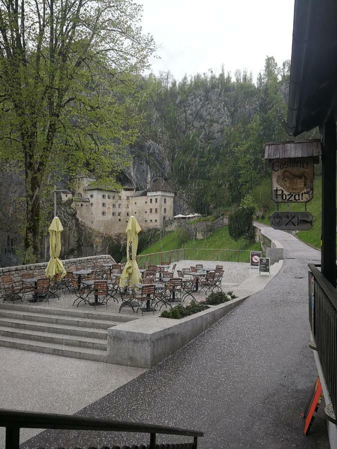 洞窟城堡 珀冉尔旅馆酒店 外观 照片